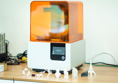 Imprimante à résine Form2 - Solo et modèles 3D